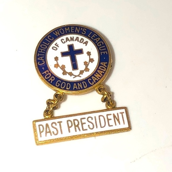 Vtg Birks Gold Filled Catholic Women’s League For God & Canada Enamel Pin 1” - Picture 1 of 3